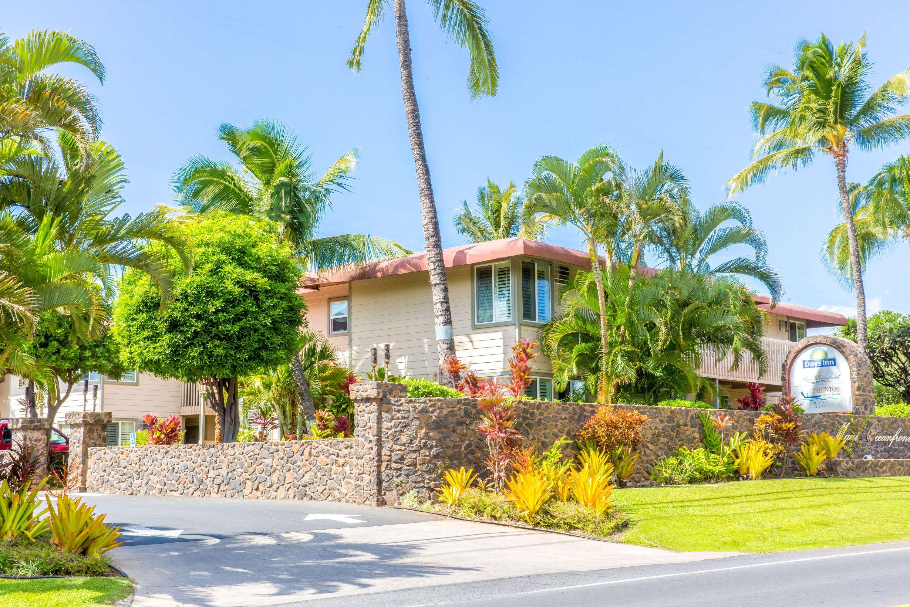 Days Inn By Wyndham Maui Oceanfront Wailea  Exterior photo